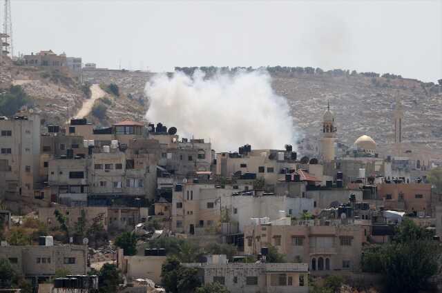 İsrail'in cehenneme çevirdiği mülteci kampından görüntüler İsrail'in cehenneme çevirdiği mülteci kampından görüntüler
