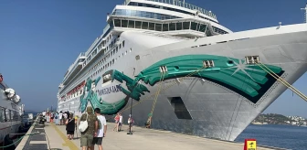 Bahamalar bayraklı Norwegian Jade Bodrum'u ziyaret etti