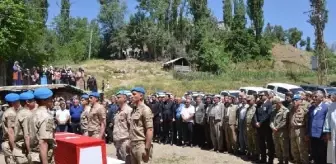 Pençe-Kaplan operasyonunda şehit olan güvenlik korucusu toprağa verildi