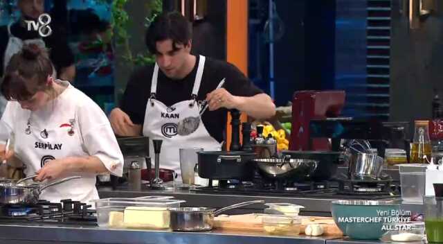 Masterchef ana kadroya giren 18. yarışmacı kim oldu? 4 Temmuz 2023 Masterchef ana kadroya kim dahil oldu? Ana kadroya giren on sekizinci isim kimdir?