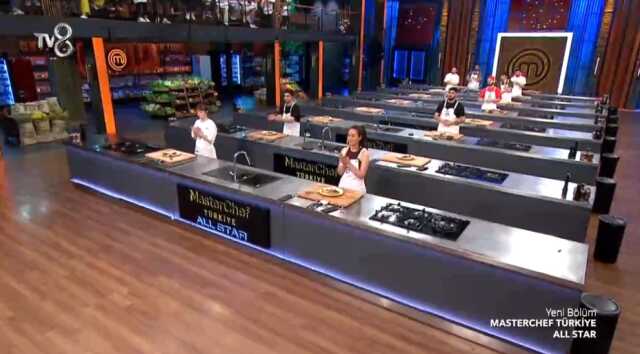 Masterchef ana kadroya giren 18. yarışmacı kim oldu? 4 Temmuz 2023 Masterchef ana kadroya kim dahil oldu? Ana kadroya giren on sekizinci isim kimdir?