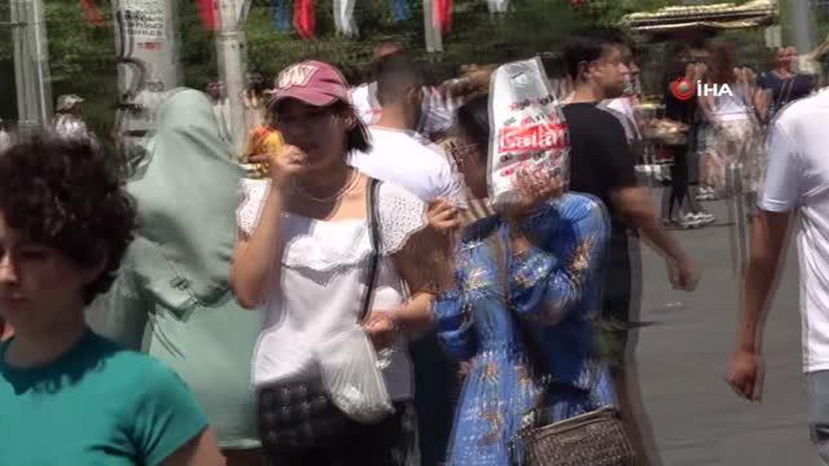 Mega kent İstanbul'da sıcak hava bunalttı