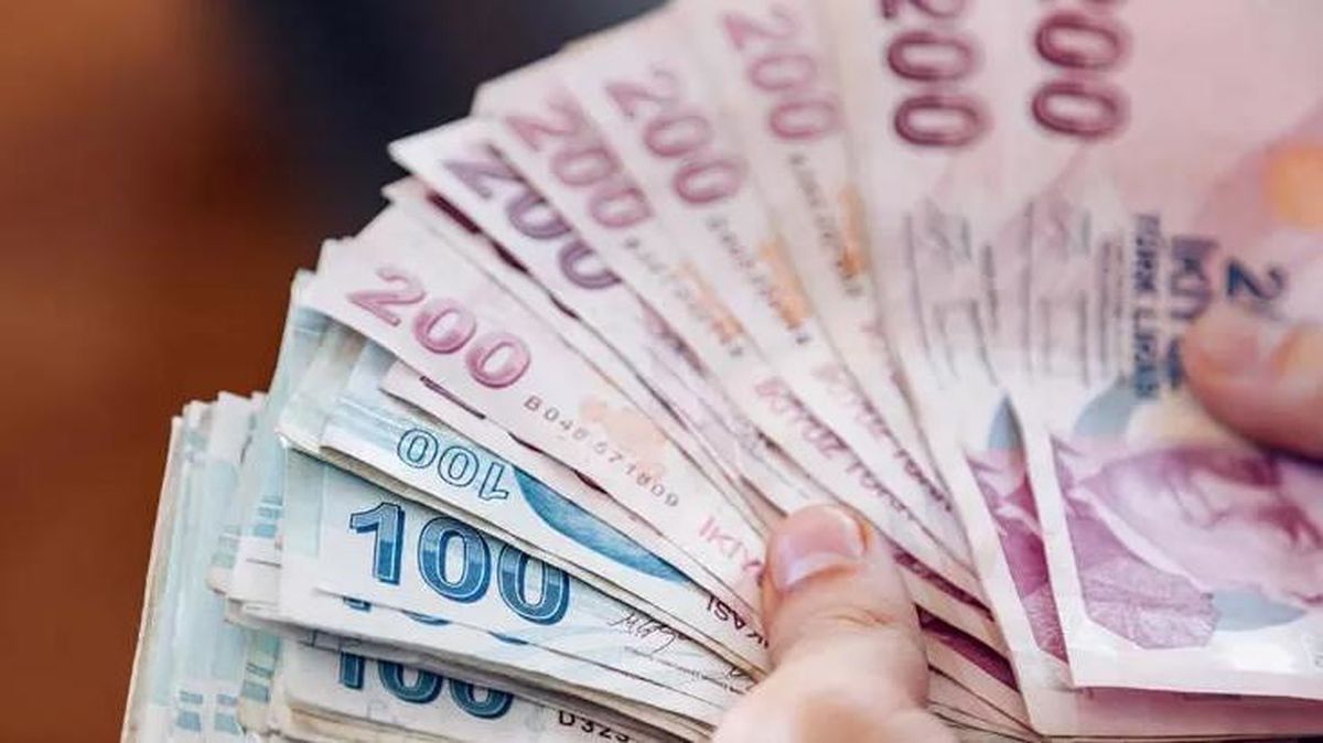 Son Dakika: En düşük memur maaşını 22 bin TL'ye çıkartacak kanun teklifi yarın Meclis Başkanlığı'na sunulacak