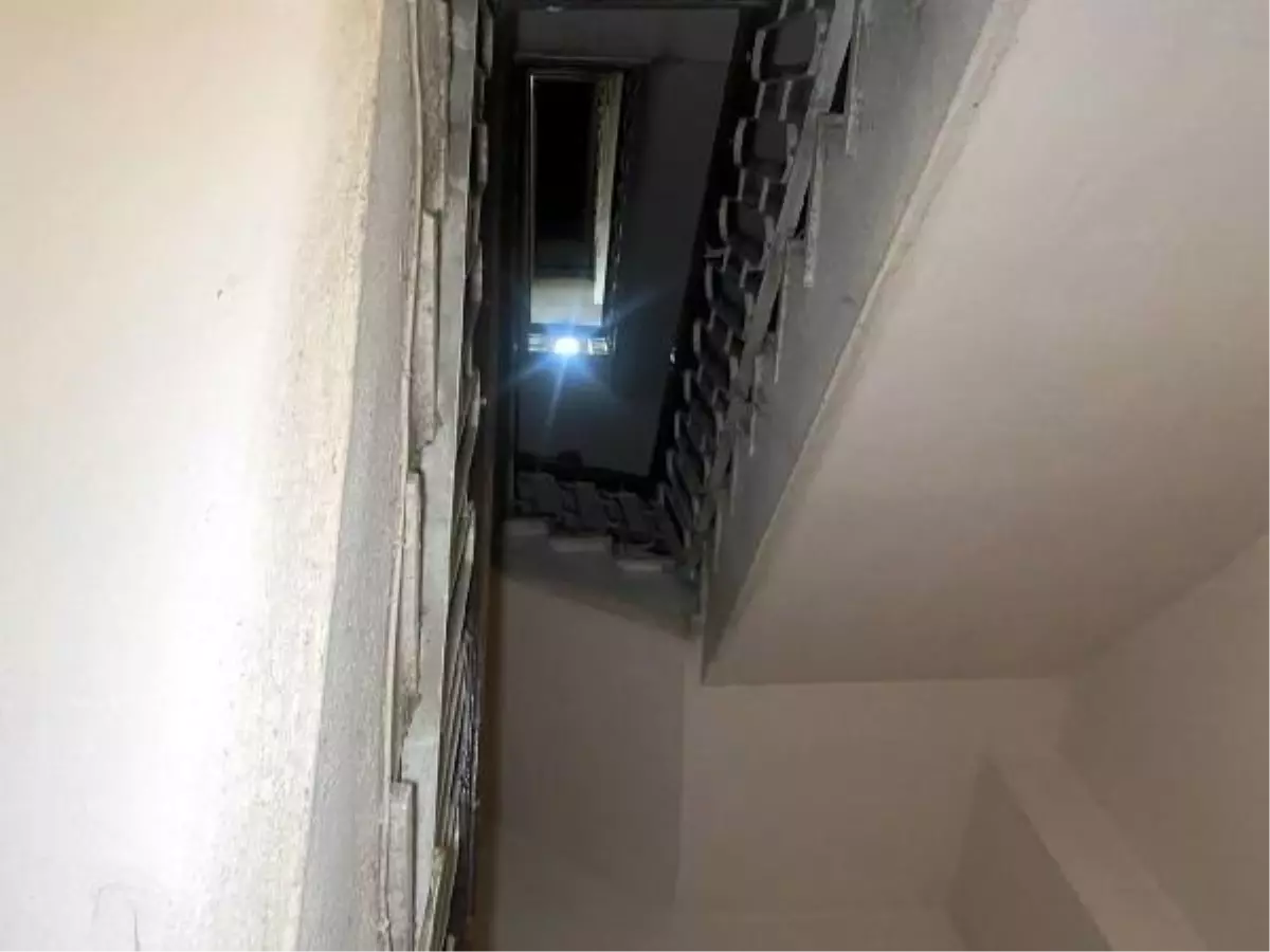 Düzce'de 5. kattan düşen bebek yaralandı