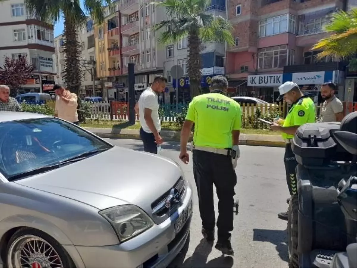 Bafra'da Motosiklet Kazası: 3 Kişi Yaralandı