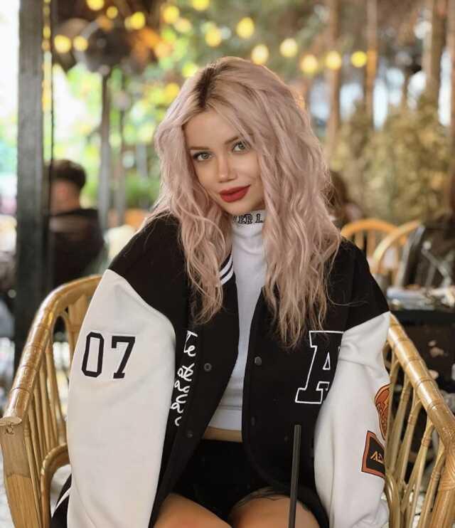 Eşim Benzerim Yok Güneş kim? Güneş Gül kaç yaşında, nereli? Eşim Benzerim Yok Güneş İnstagram hesabı! Eşim Benzerim Yok Güneş kim? Güneş Gül kaç yaşında, nereli? Eşim Benzerim Yok Güneş İnstagram hesabı!