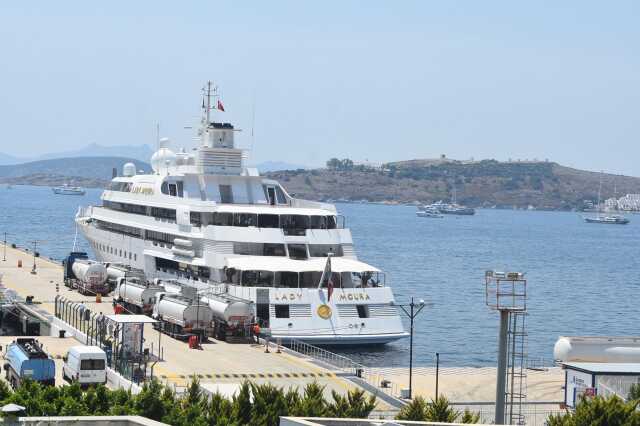 Meksikalı milyarderin lüks yatı Bodrum'a demirledi! Tam 16 milyon liralık yakıt ikmalı yapıldı
