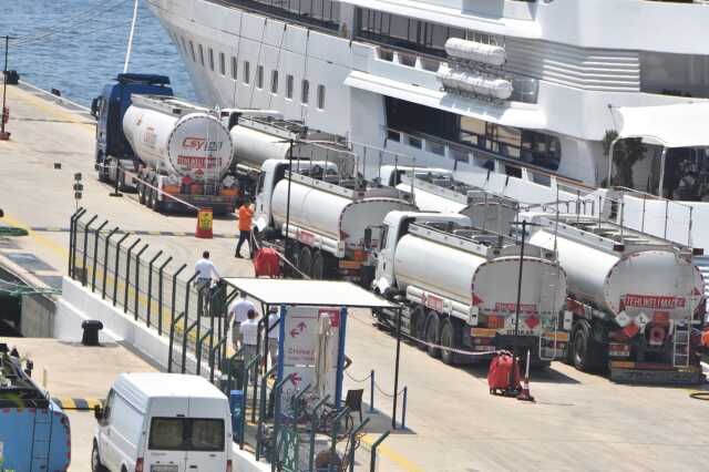 Meksikalı milyarderin lüks yatı Bodrum'a demirledi! Tam 16 milyon liralık yakıt ikmalı yapıldı