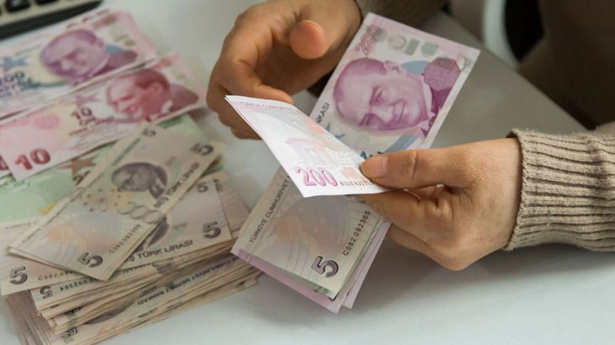 Son Dakika: Memur maaşı için zam teklifi Meclis'te! Yüzde 17,55 + 8 bin TL seyyanen artış yapılacak