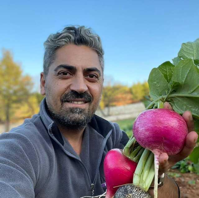 Bülent Polat, oyunculuğa ara vererek çiftlik kurdu Bülent Polat, oyunculuğa ara vererek çiftlik kurdu