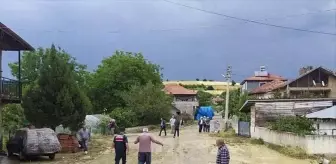 Uşak'ın Banaz ilçesinde sağanak hayatı olumsuz etkiledi