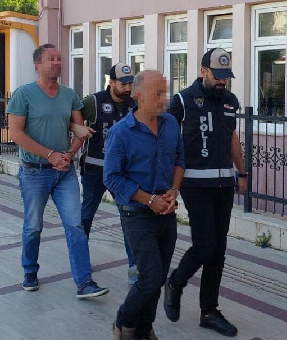 Arı kovanı operasyonunda 5 kamu görevlisi adliyeye sevk edildi