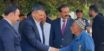 Çorum Valisi Mustafa Çiftçi, Kore gazisi Abdullah Topal'ı ziyaret etti