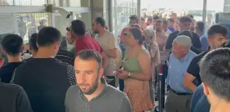 Dilucu Sınır Kapısı'nda Cep Telefonu Kaydı İçin Uzun Kuyruklar Oluştu bazı vatandaşlar rahatsızlık geçirdi