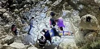 Bozcaada'da Gün Batımı Seyri Sırasında Kadın Uçurumdan Yuvarlandı