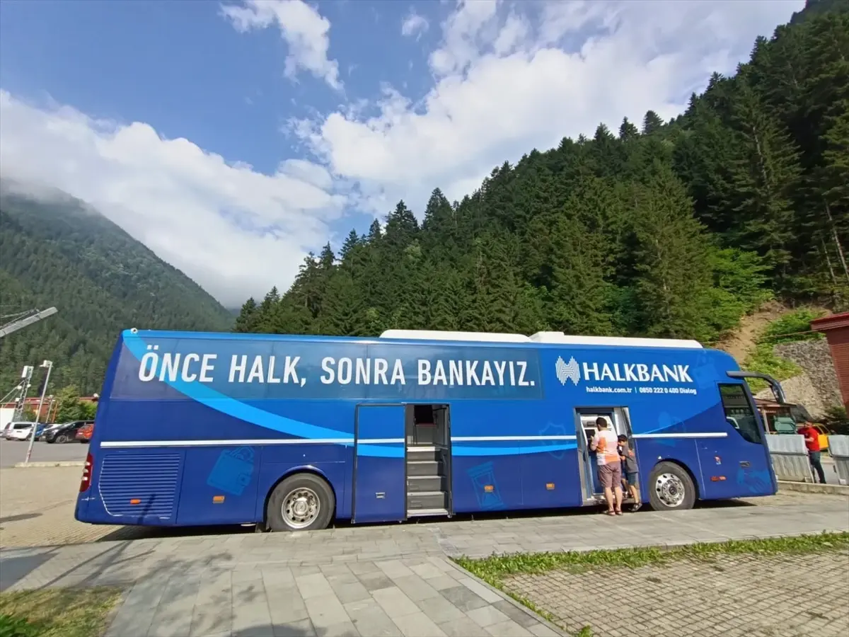 Halk Bankası, Uzungöl'de Mobil Şube Açtı