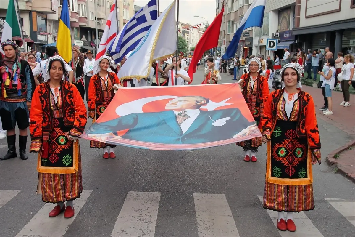Karadeniz Ereğli'de Uluslararası Sevgi, Barış, Dostluk, Kültür ve Sanat Festivali