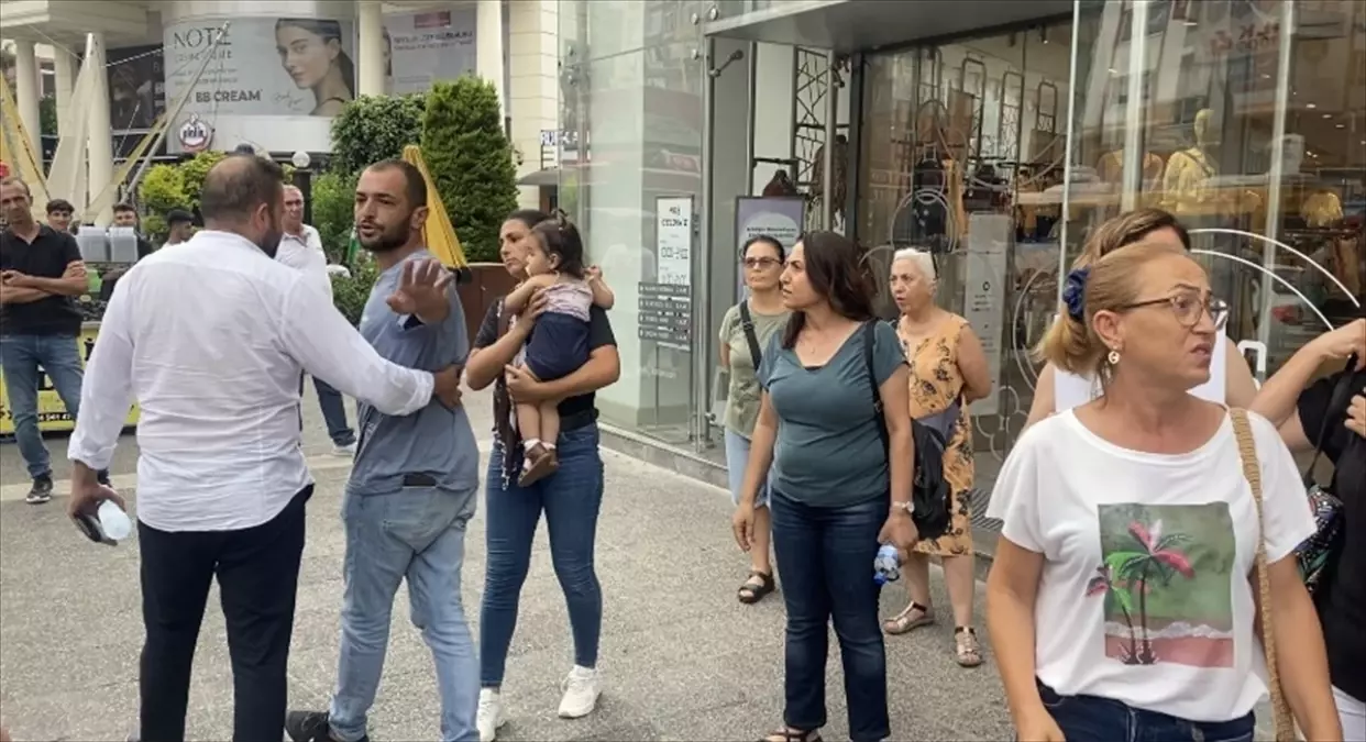 Esra Asena Temir'in ağabeyi Yeşil Sol Partililerin protestoya katılmasına tepki gösterdi
