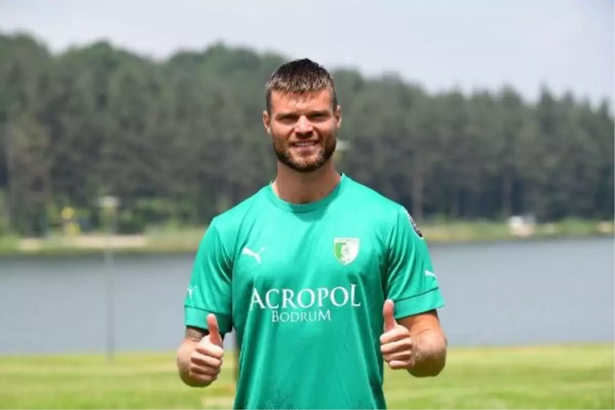 Bodrumspor, Ondrej Celustka'yı kadrosuna kattı