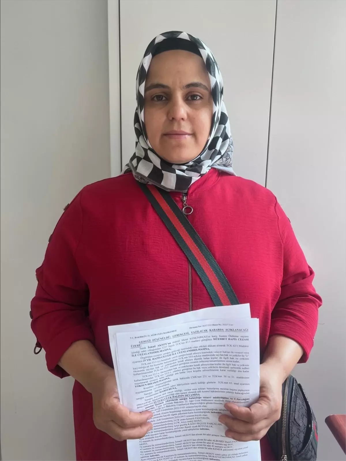 Zeytinburnu'nda Tanımadığı Kişiyi Satırla Öldüren Sanığa 25 Yıl Hapis Cezası