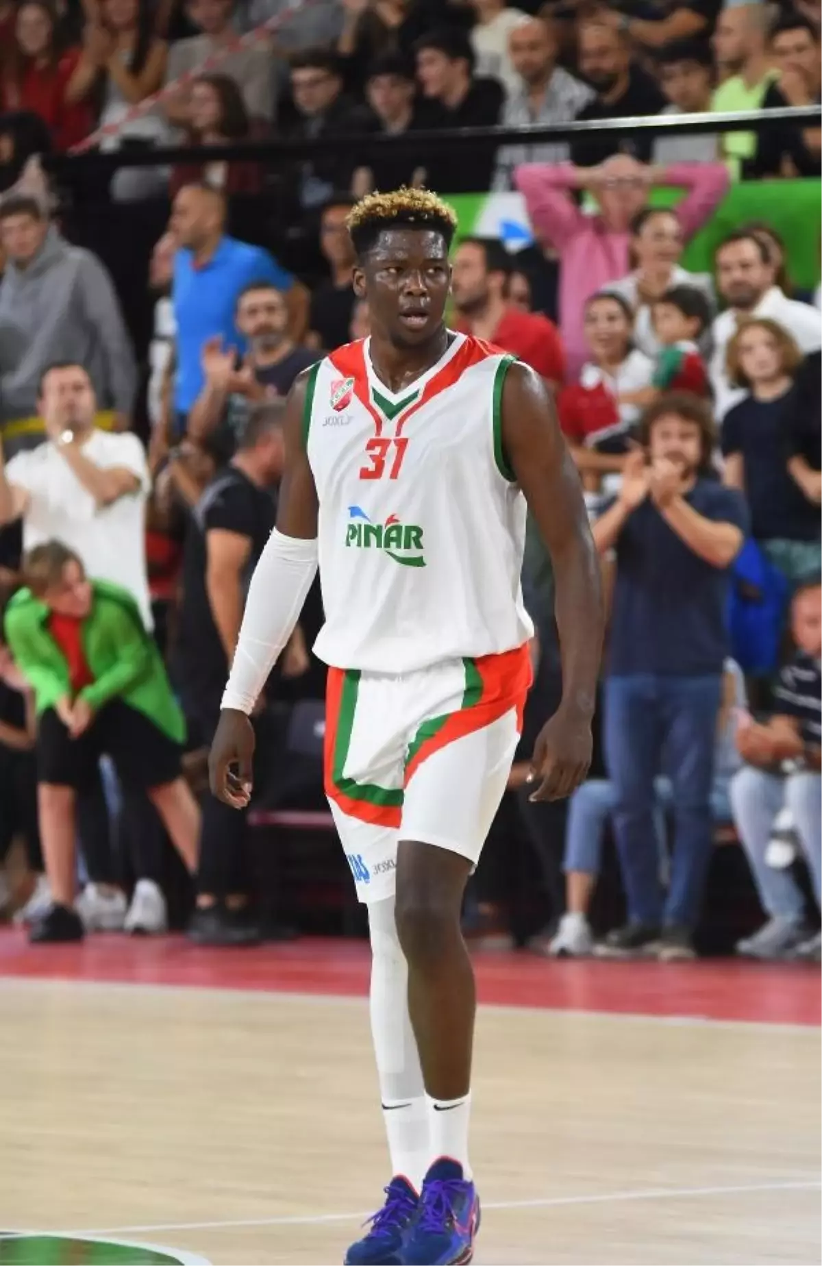 Pınar Karşıyaka'da Angel Delgado Beşiktaş'a transfer oldu