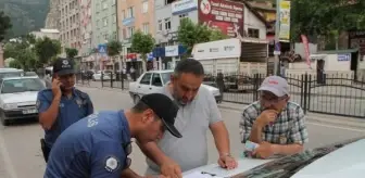 Çiftçi Kiraz Satışından Kazandığı Parayı Düşürdü, Vatandaş Polise Teslim Etti