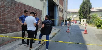 Zeytinburnu'nda İş Merkezinin Çatısından Düşen Kişi Hayatını Kaybetti