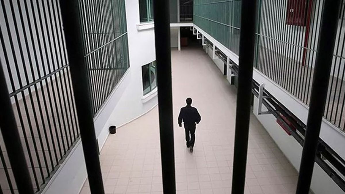 Korona izni ile dışarı çıkan hükümlülerden denetimli serbestliğe ayrılanlar tekrar cezaevine dönmeyecek