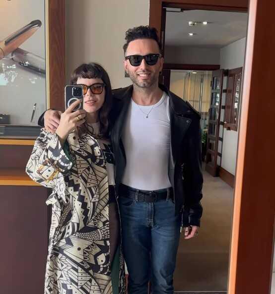 Mabel Matiz ve Gaye Su Akyol öpüştü! İzleyenler ikiye bölündü