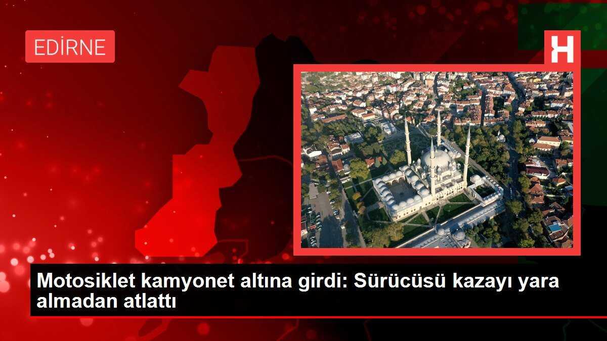 Motosiklet kamyonet altına girdi: Sürücüsü kazayı yara almadan atlattı