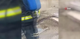 Samsun'da 3 Katlı Bir Binanın Çatı Katında Çıkan Yangın Paniğe Yol Açtı