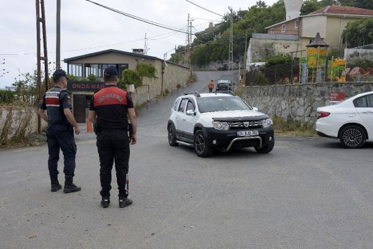 Sarıyer'de Haftasonu Denize Girmek Yasaklandı