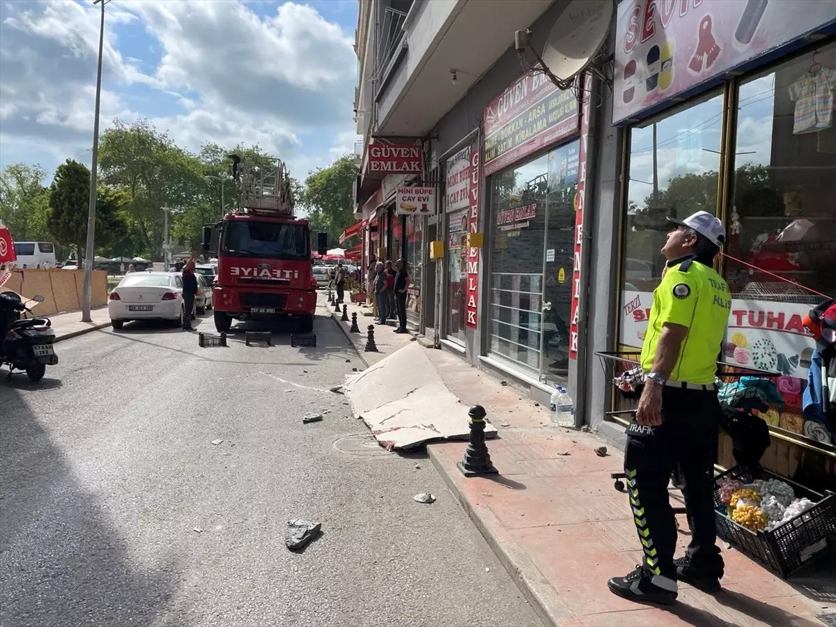 Sinop'ta Kuvvetli Rüzgar Nedeniyle Gemiler Limana Sığındı