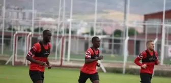 Demir Grup Sivasspor Kamp Çalışmalarına Devam Ediyor