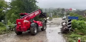 Bartın'da dere yatakları taştı ev ve iş yerleri su altında kaldı