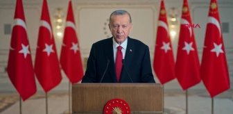 Cumhurbaşkanı Erdoğan Türkiye Kızılay Derneği'ne Destek Verdi