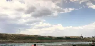 Dicle Nehri'nde mahsur kalan 16 kişi AFAD tarafından kurtarıldı