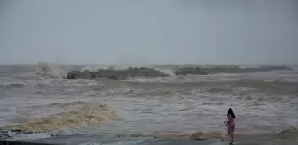 Düzce ve Sakarya'da Sağanak ve Rüzgar Hayatı Olumsuz Etkiliyor