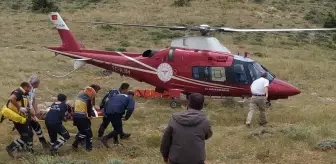 Konya'da Dağda Baygınlık Geçiren Kişi Ambulans Helikopterle Hastaneye Kaldırıldı