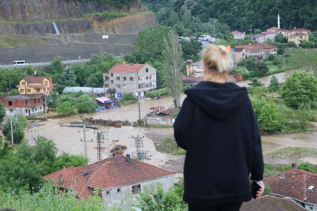 Zonguldak'ta sağanak yağış sonucu heyelan ve sel felaketi
