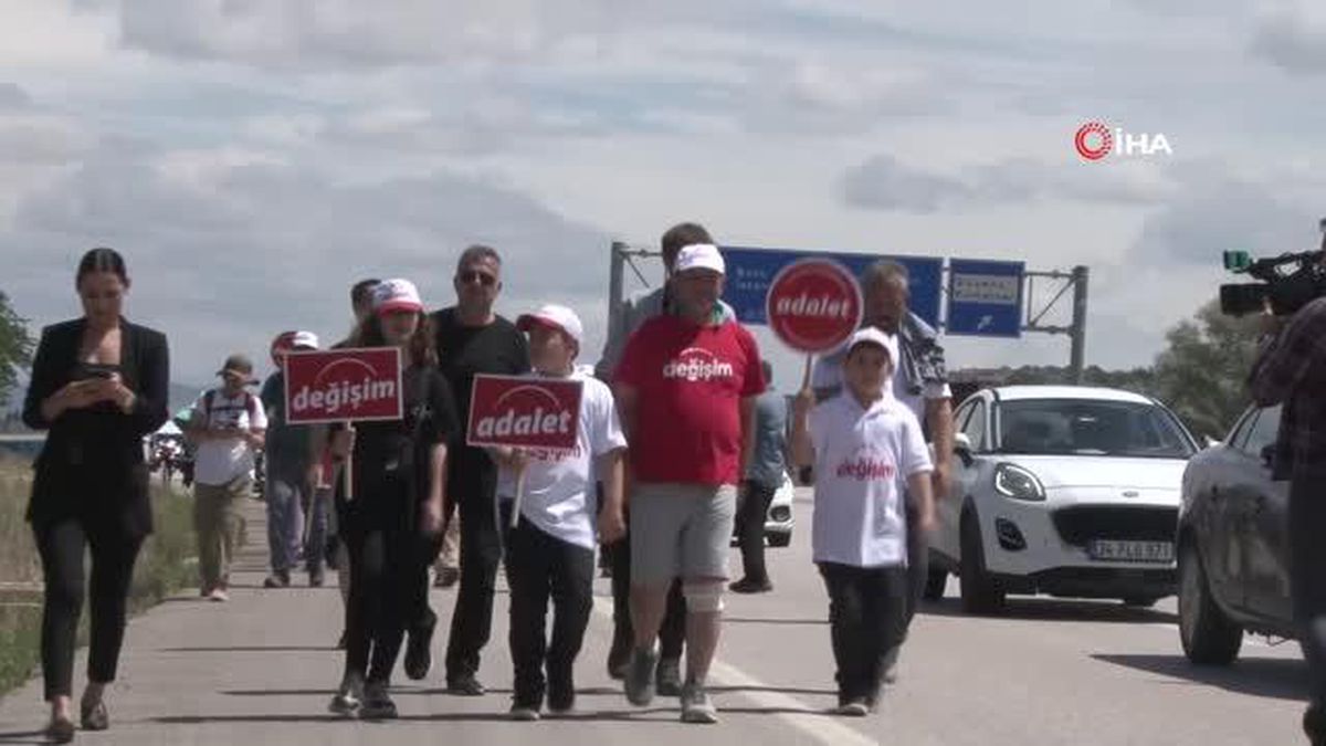 Bolu Belediye Başkanı Özcan: 'Genel Başkan o kadar rahat ki sanki sınıf başkanlığı seçimini kaybetmiş gibi'