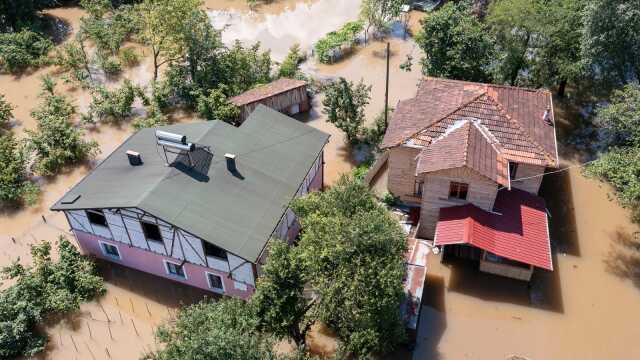 Efteni Gölü'nde sağanağın izleri böyle görüntülendi Efteni Gölü'nde sağanağın izleri böyle görüntülendi