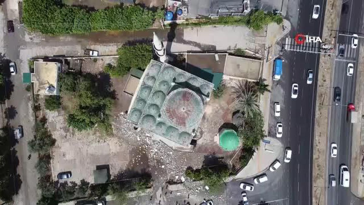 Mersin'de fırtına sonucu minareler yıkıldı
