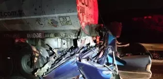 Osmaniye'de Yakıt Tankerine Arkadan Çarpan Otomobilde 3 Kişi Hayatını Kaybetti