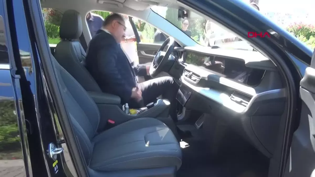 Türkiye'nin ilk yerli otomobili TOGG, Osmaniye Valiliğinde hizmete girdi