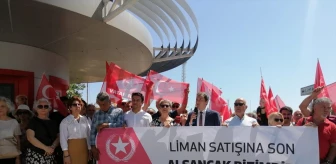 Vatan Partisi İzmir İl Başkanı Alsancak Limanı'nın Özelleştirilmesine Karşı Çıktı