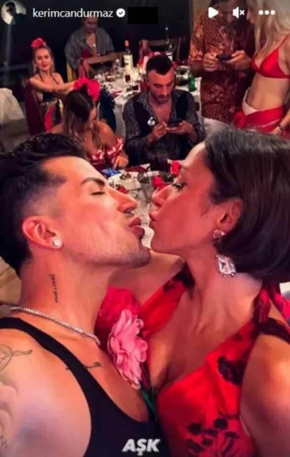 Zeynep Bastık, doğum günü partisinde Kerimcan Durmaz'la dudak dudağa poz verdi Zeynep Bastık, doğum günü partisinde Kerimcan Durmaz'la dudak dudağa poz verdi