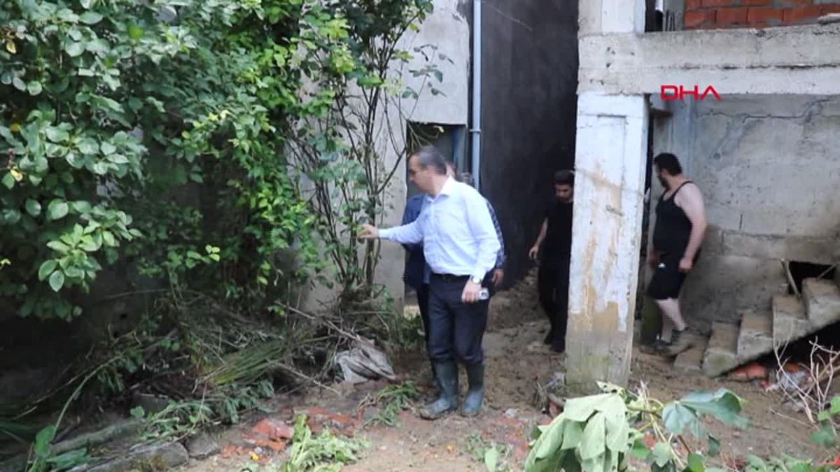 Zonguldak'ta Şiddetli Yağmur Sonucu Karapınar Beldesi Sular Altında Kaldı