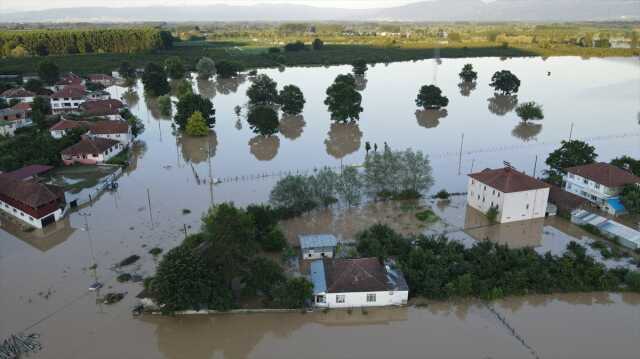 Düzce'de Efteni Gölü havzasında taşkın: 350 dekar alan zarar gördü