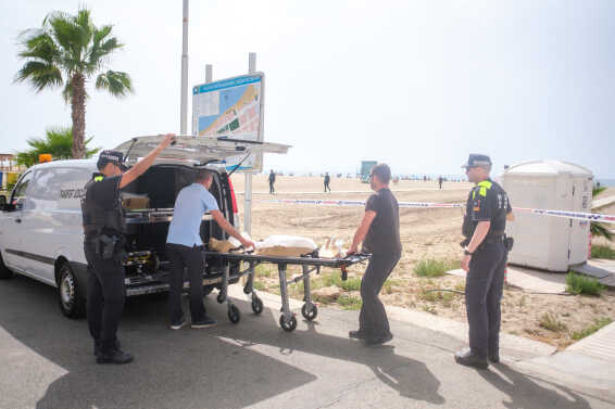 İspanya'da bir turistik plajda başı olmayan bir çocuğun cesedi bulundu İspanya'da bir turistik plajda başı olmayan bir çocuğun cesedi bulundu